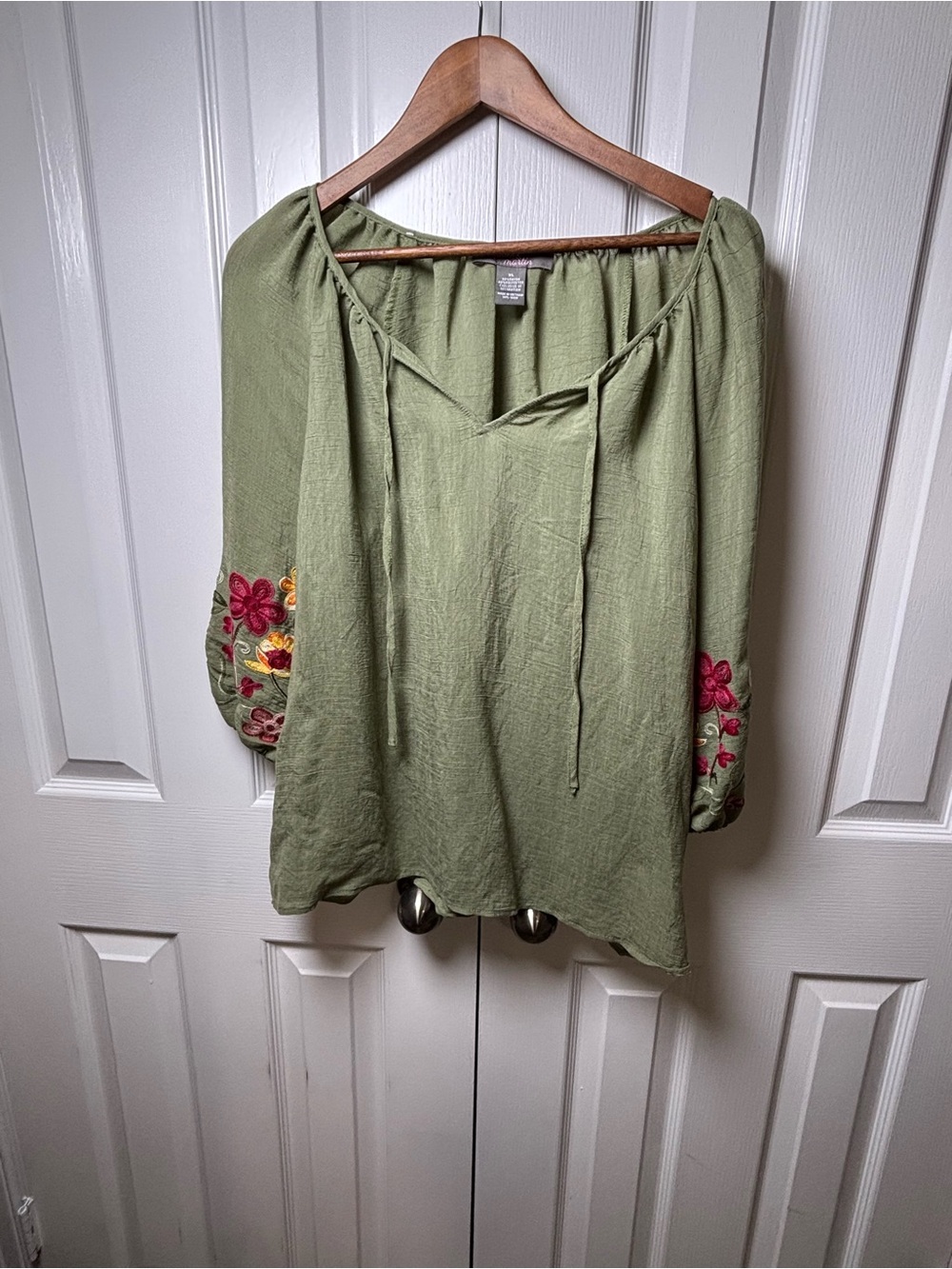 Olivia & Martin XL Olive Green Embroidered Peasant Boho Blouse Floral Sleeve Top - Picture 2 of 8